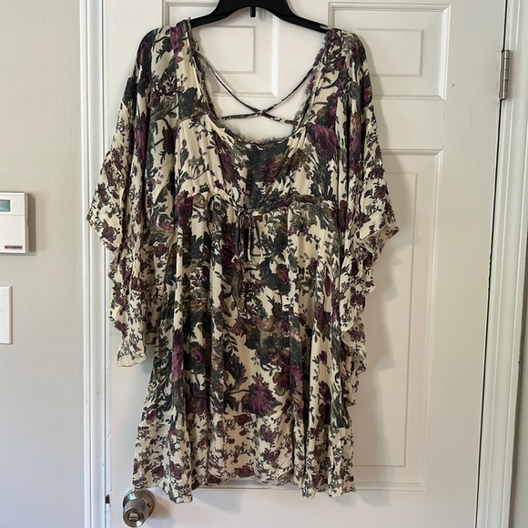 Free People Dresses & Skirts - Free People Floral Dress